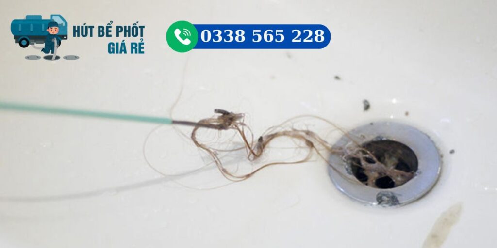 Dị vật làm chậu rửa bát bị  tắc 