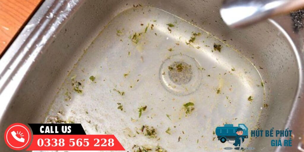 Dầu mỡ tích tụ làm tắc chậu rửa bát
